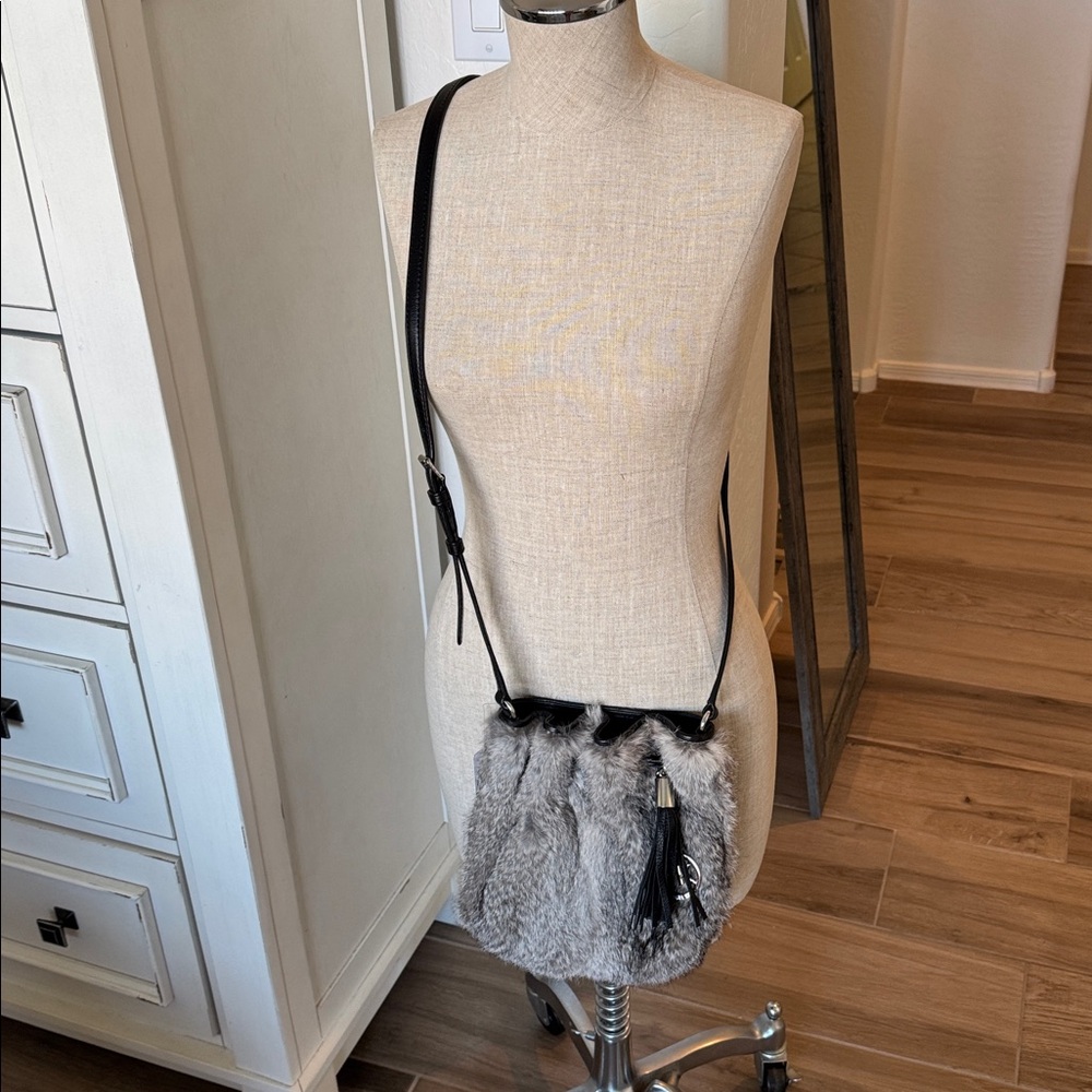NWT Micheal Micheal Kors rabbit fur Ring Tote crossbody